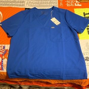 *New* Womens figs scrub top XL